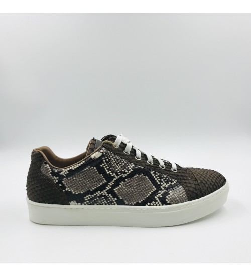 Handmade shoes snake skin leather